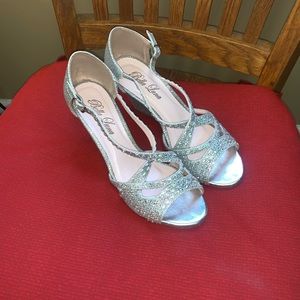 Beautiful Bella Luna Heels